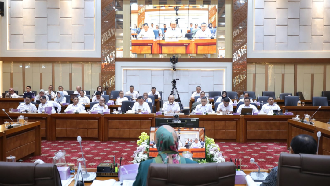 Rapat dengan Komisi IX DPR, BGN Pasaman Paparkan Progres MBG 