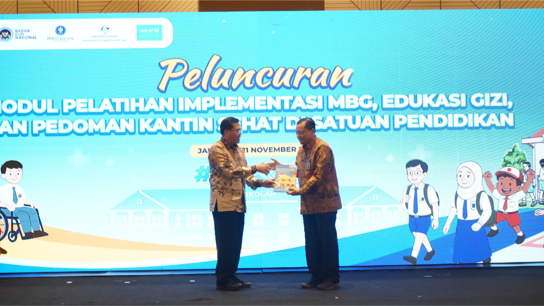 Program MBG Ciptakan Fenomena "Smiling Indonesia", Waka BGN Pasaman: Ini Sungguh Luar Biasa